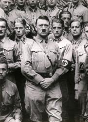 Temné charisma Adolfa Hitlera obrazok