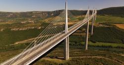 Viadukt Millau: Most v oblacích obrazok