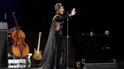 Whitney Houston: I Wanna Dance with Somebody obrazok